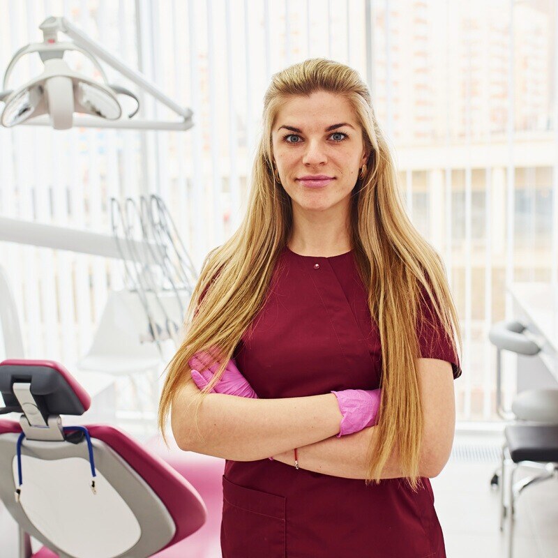 Dr. Laura Mitchell